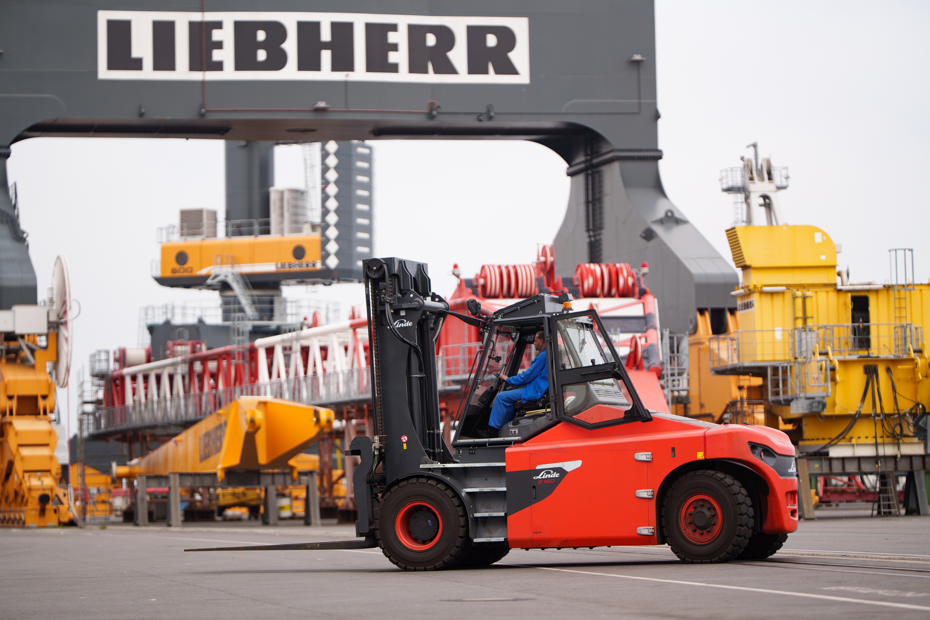 LINDE & LIEBHERR Hafen Rostock Holger Martens